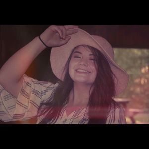 Meet your Posher, Lexi